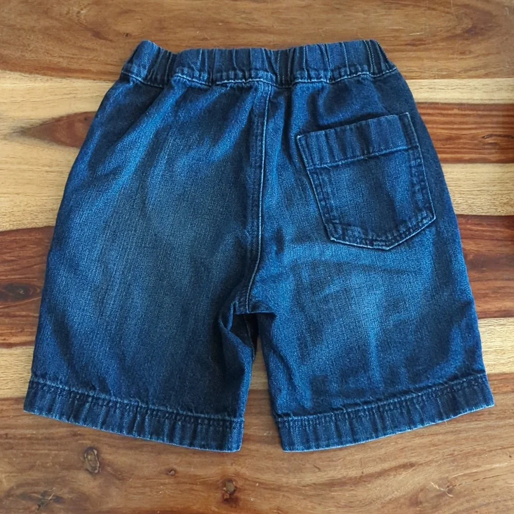 🌻 Uniqlo Kids Pull On Medium Wash Denim Shorts Size 110 (4-5)